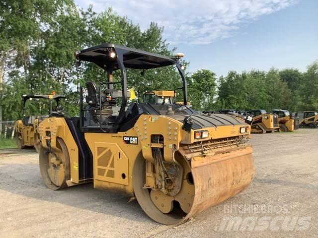 CAT CB16 双轮压路机