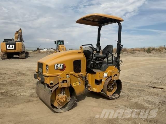 CAT CB2.7GC 双轮压路机