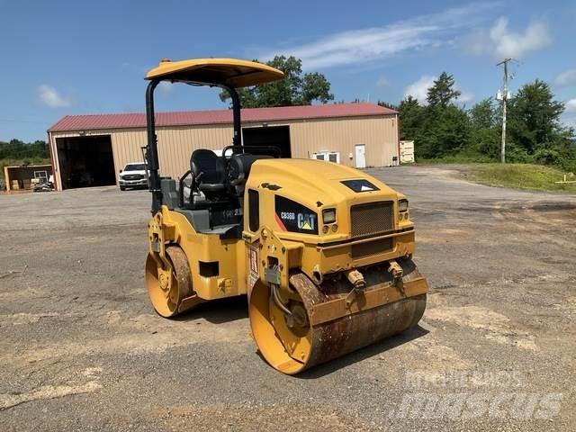 CAT CB36B 双轮压路机
