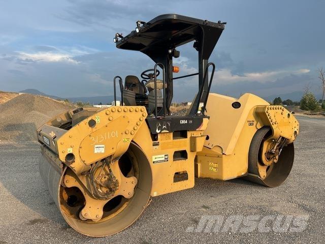 CAT CB54 XW 双轮压路机