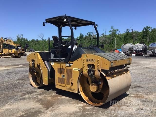 CAT CB54B 双轮压路机