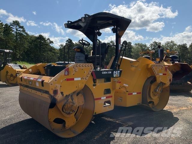 CAT CB54XW 双轮压路机
