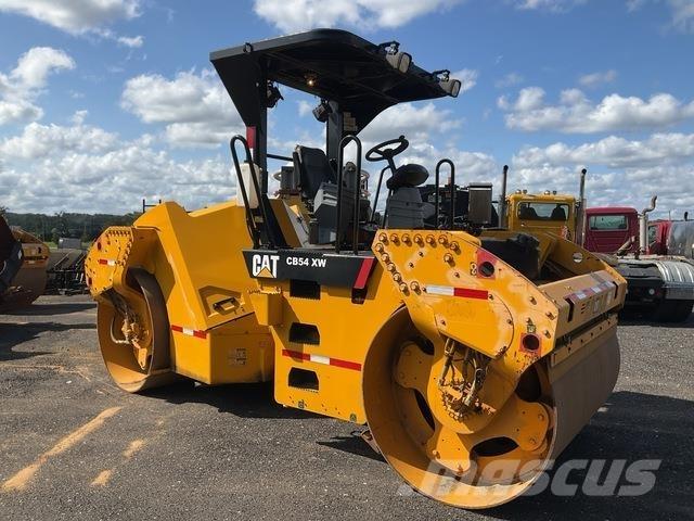 CAT CB54XW 双轮压路机