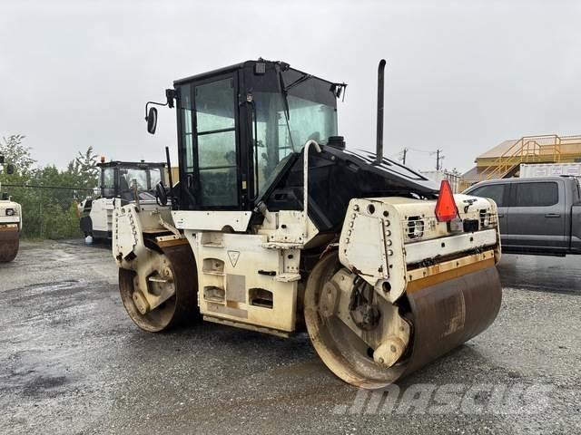 CAT CD54 双轮压路机