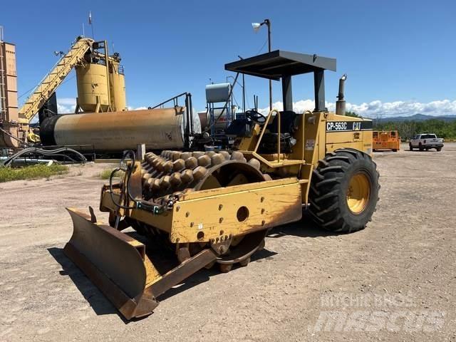 CAT CP-563C 单轮压路机