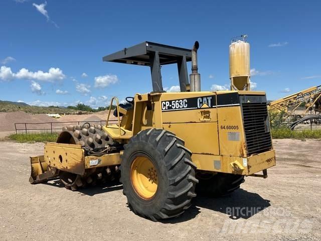 CAT CP-563C 单轮压路机