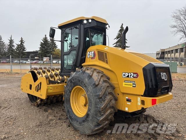 CAT CP12GC 单轮压路机
