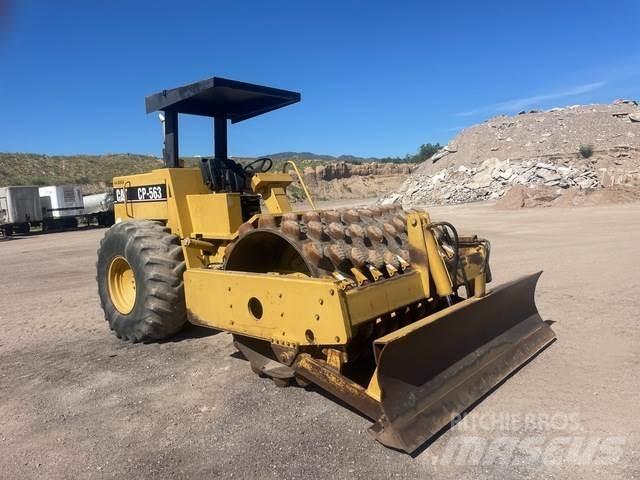 CAT CP563 单轮压路机