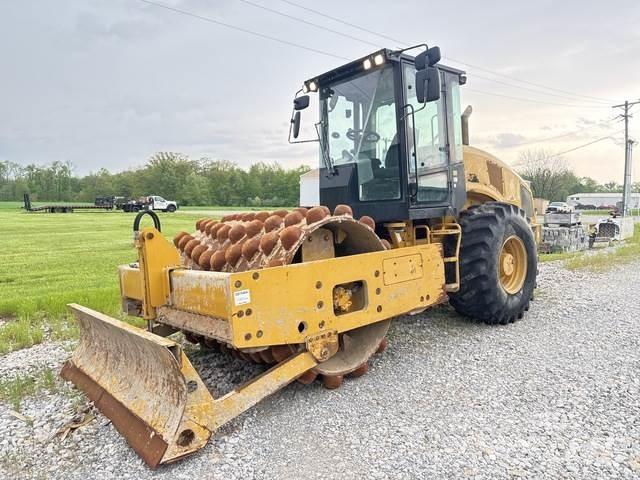 CAT CP56B 单轮压路机