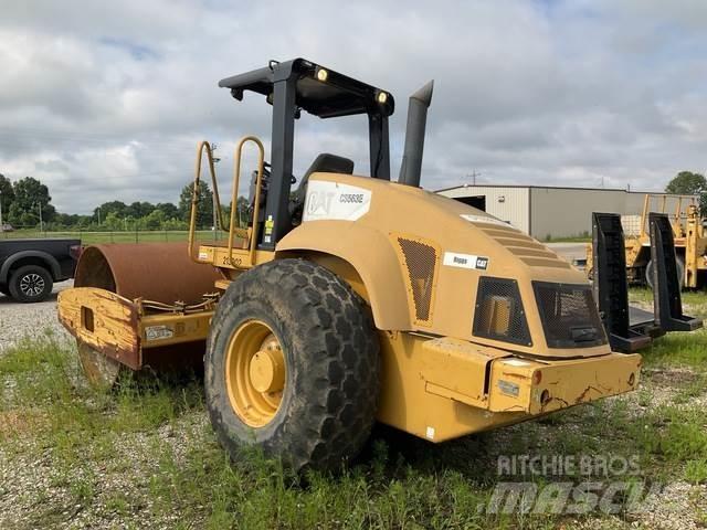 CAT CS-563E 单轮压路机