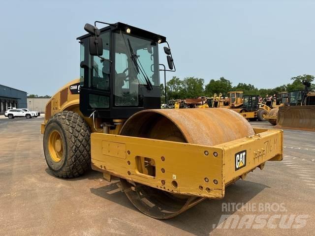 CAT CS-66B 单轮压路机