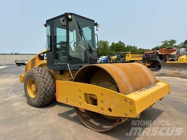 CAT CS56 单轮压路机