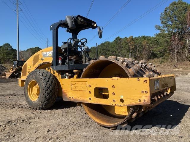 CAT CS56B 单轮压路机