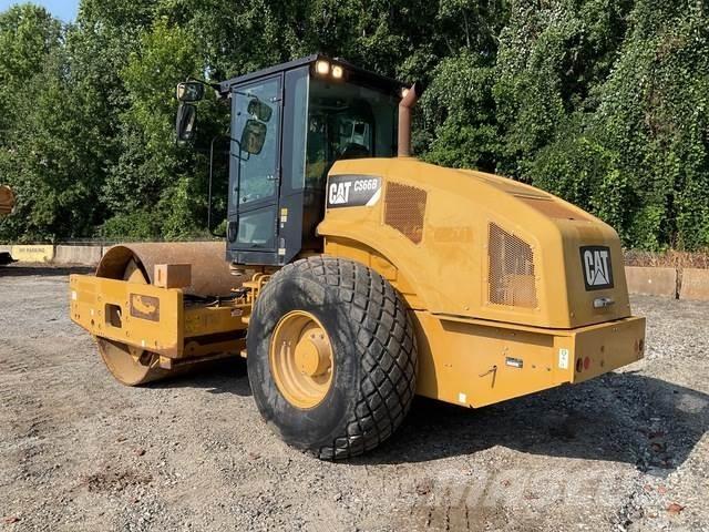 CAT CS66B 单轮压路机