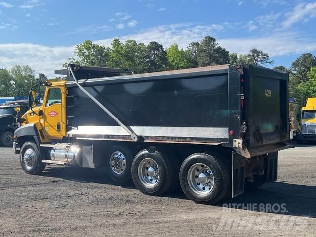 CAT CT660S 自卸式货车