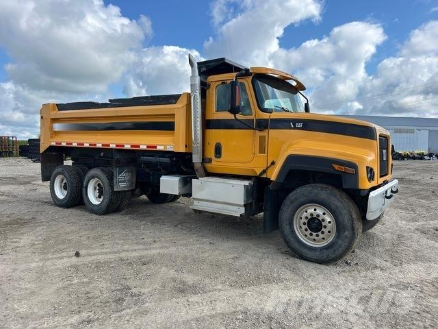 CAT CT681SG 自卸式货车