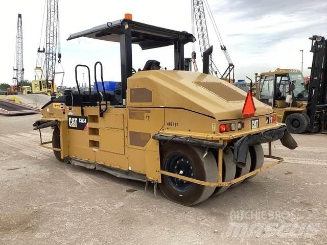 CAT CW34 胶轮压路机