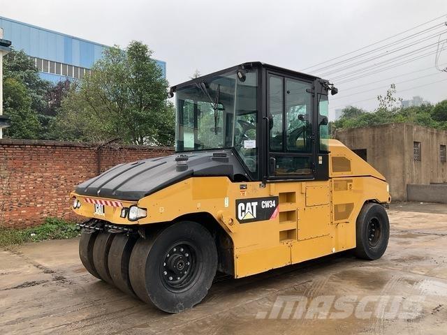 CAT CW34 复合式压路机