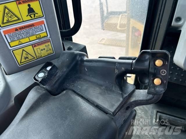 CAT D10T2 履带式推土机