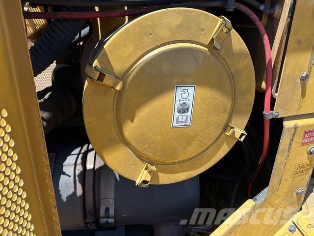 CAT D11T 履带式推土机