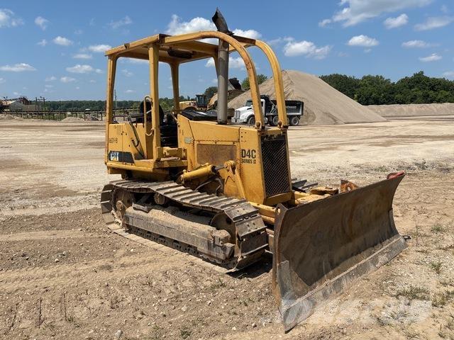 CAT D4C 履带式推土机