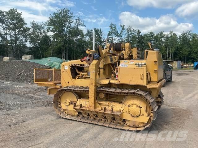 CAT D4E 20 铺管机