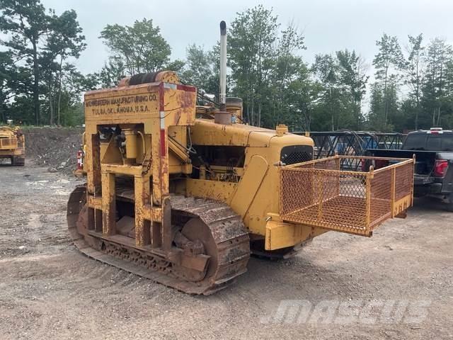 CAT D4E 20 铺管机