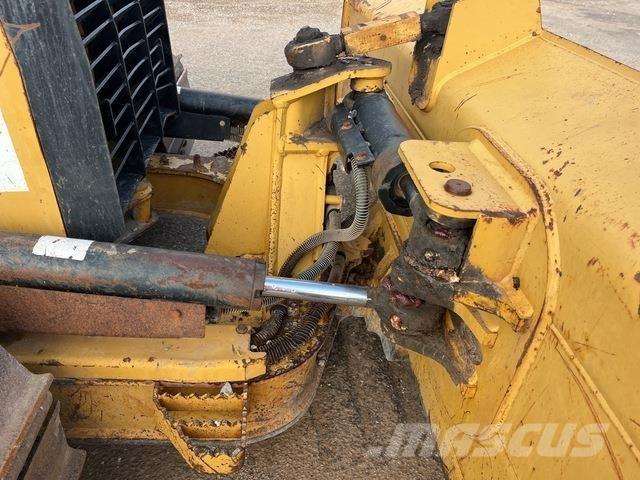 CAT D5K2 LGP 履带式推土机