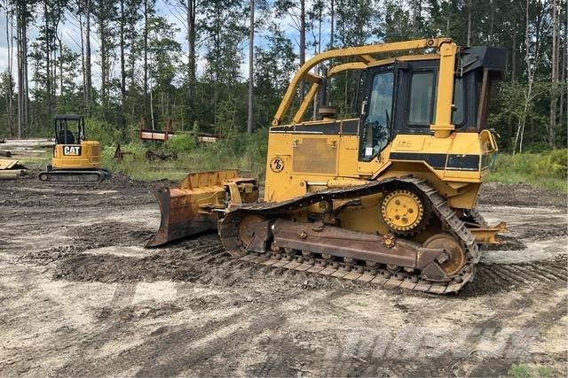 CAT D5M LGP 履带式推土机