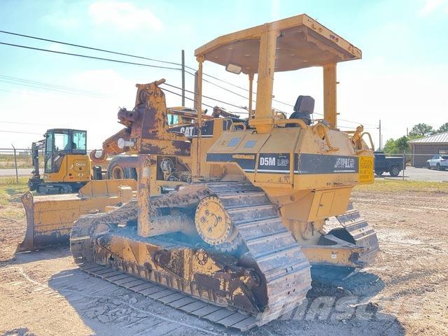 CAT D5M LPG 履带式推土机
