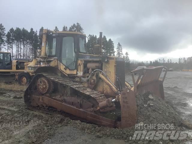 CAT D6 履带式推土机