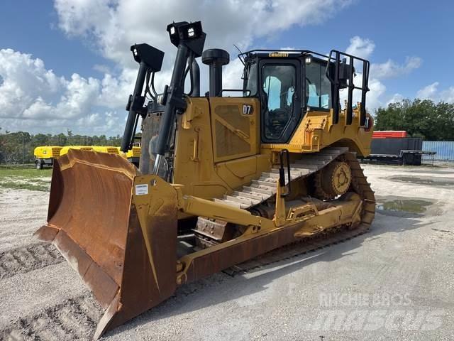 CAT D7 履带式推土机