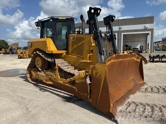 CAT D7 履带式推土机