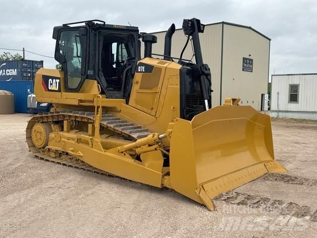 CAT D7E 履带式推土机