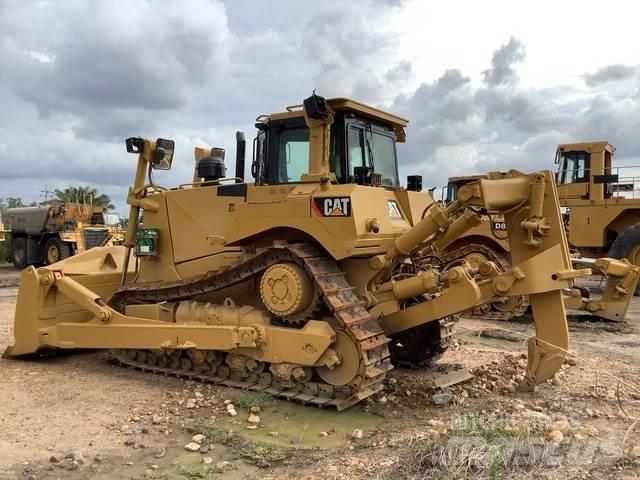 CAT D8T 履带式推土机