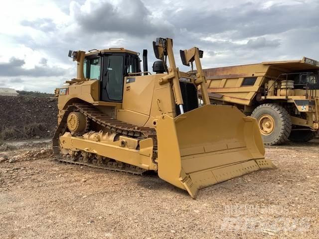 CAT D8T 履带式推土机