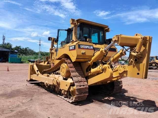CAT D8T 履带式推土机