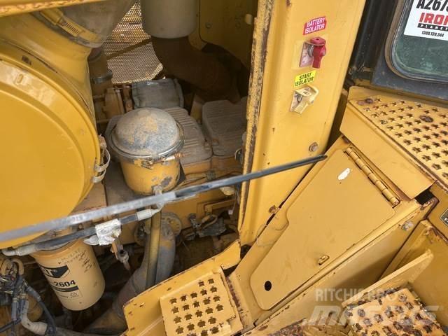 CAT D9T 履带式推土机
