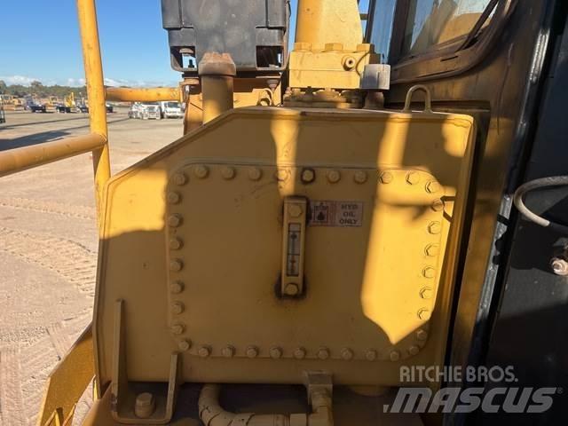 CAT D9T 履带式推土机