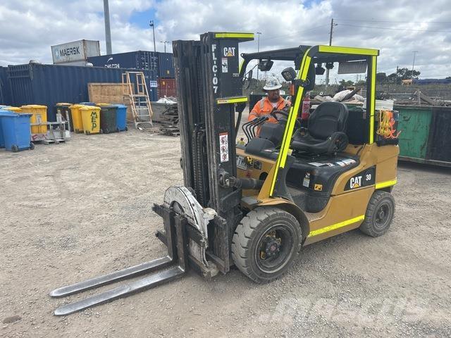 CAT DP30NT 其他叉车