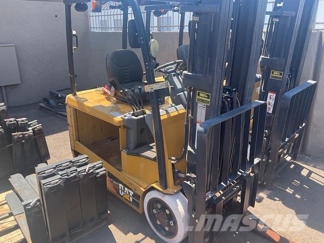 CAT EC25EN2 电动叉车