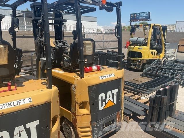 CAT EC25EN2 电动叉车
