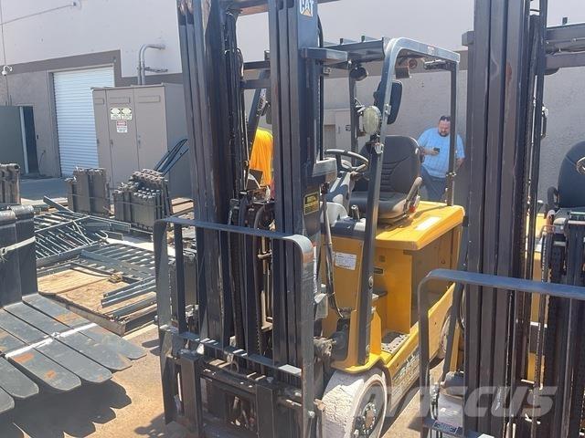 CAT EC25EN2 电动叉车