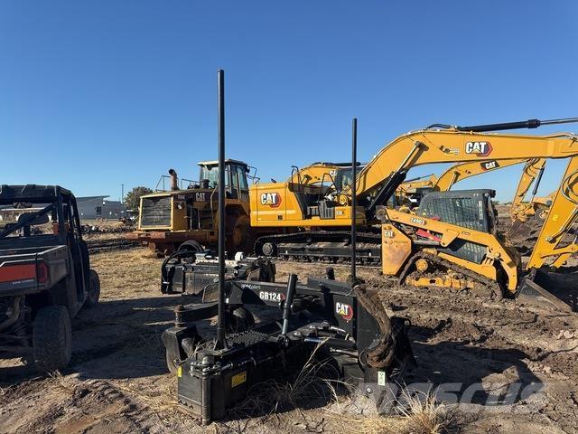 CAT GB124 平地机/推土机