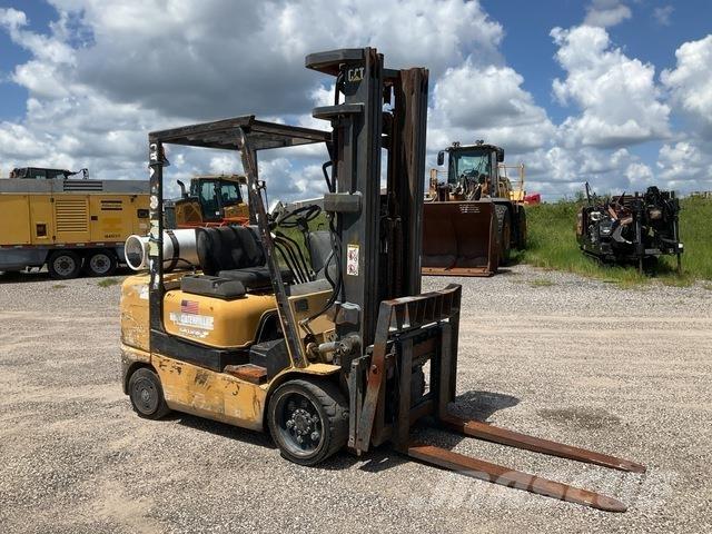CAT GC30K 其他叉车
