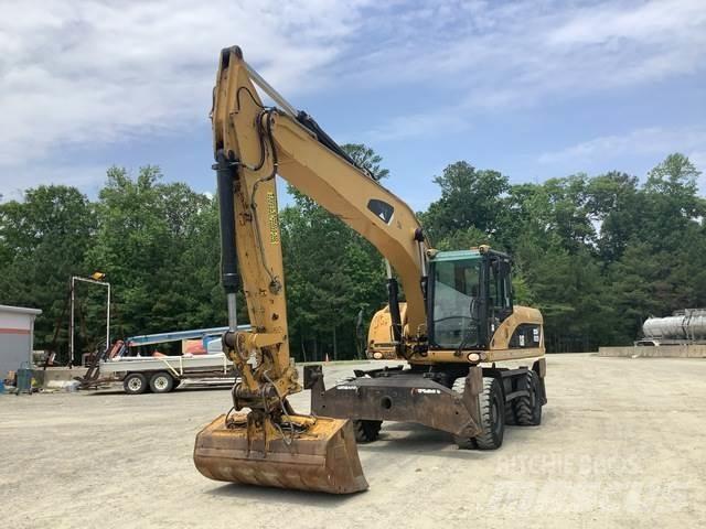 CAT M322D 轮式挖掘机