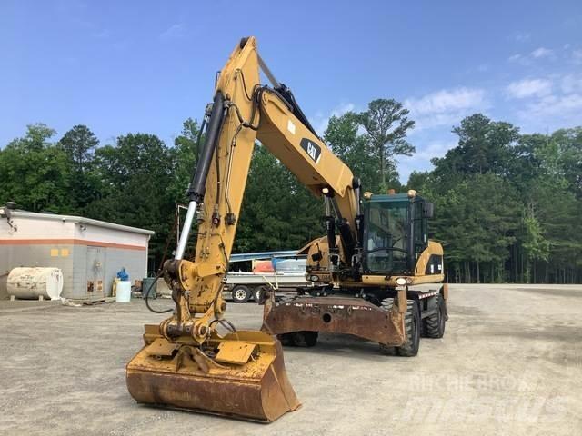 CAT M322D 轮式挖掘机