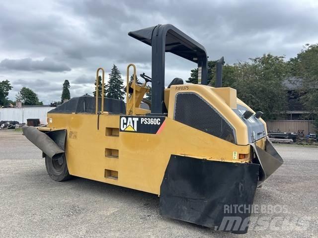 CAT PS-360C 胶轮压路机