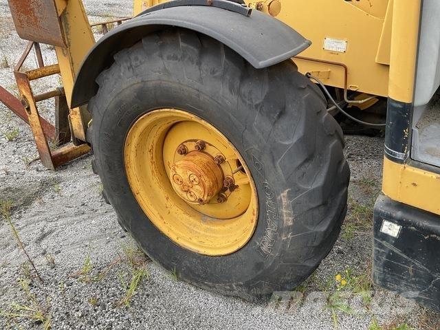 CAT TH63 伸缩臂叉装车|叉装车