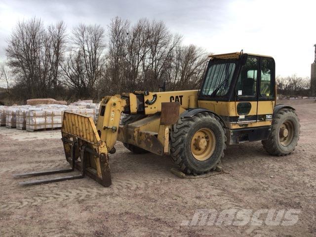 CAT TH83 伸缩臂叉装车|叉装车